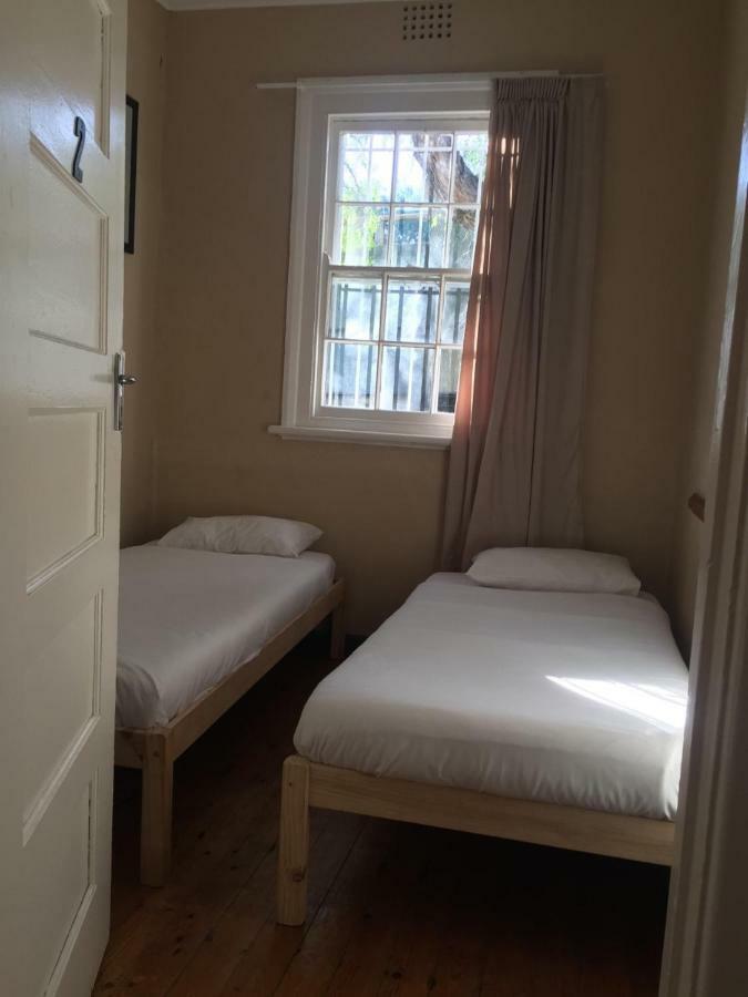 Wanderlust Backpackers Hostel Cape Town Exterior photo